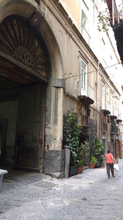 A Casa Di Arturo Bed & Breakfast Naples Exterior photo